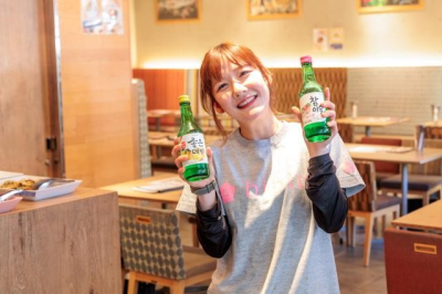 スタッフインタビュー「心を込めて、丁寧に。お客様を笑顔にする接客を実践します。」