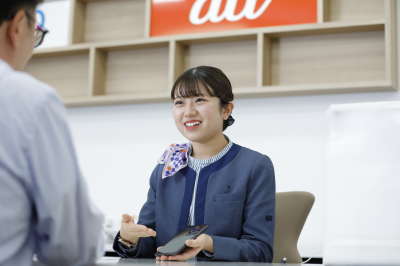 auショップの仕事は”天職”だと思いました（24歳女性スタッフ）